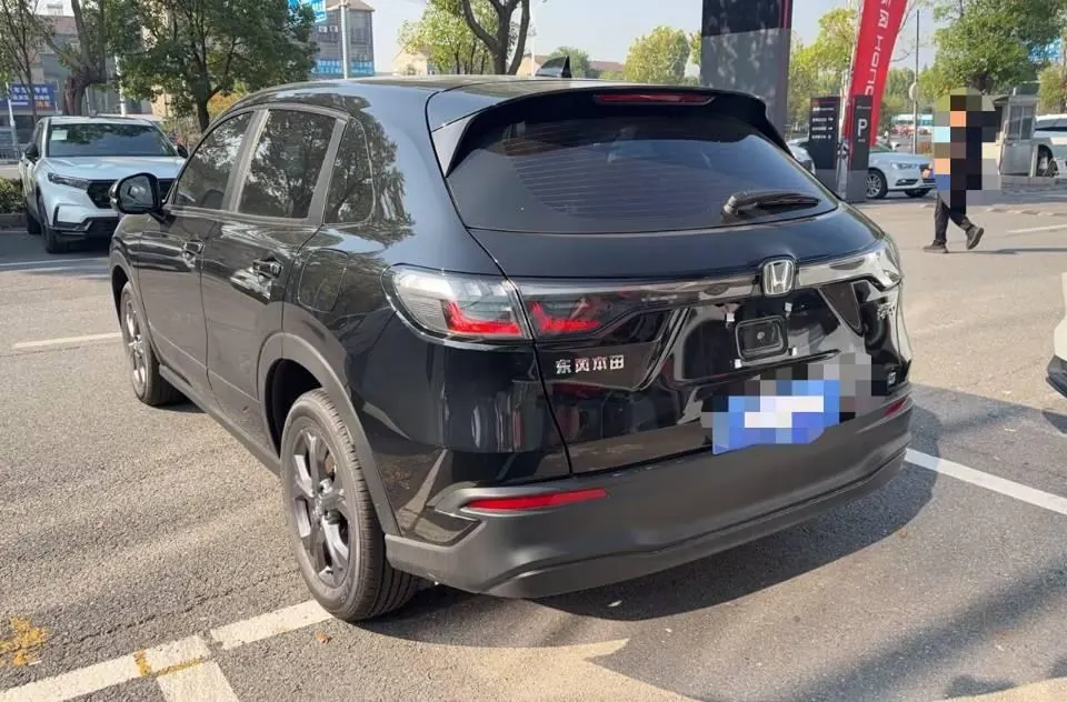 Honda 2026 HR-V 1.5T Stepless 240TURBO Max Edition Automatic Gear 3