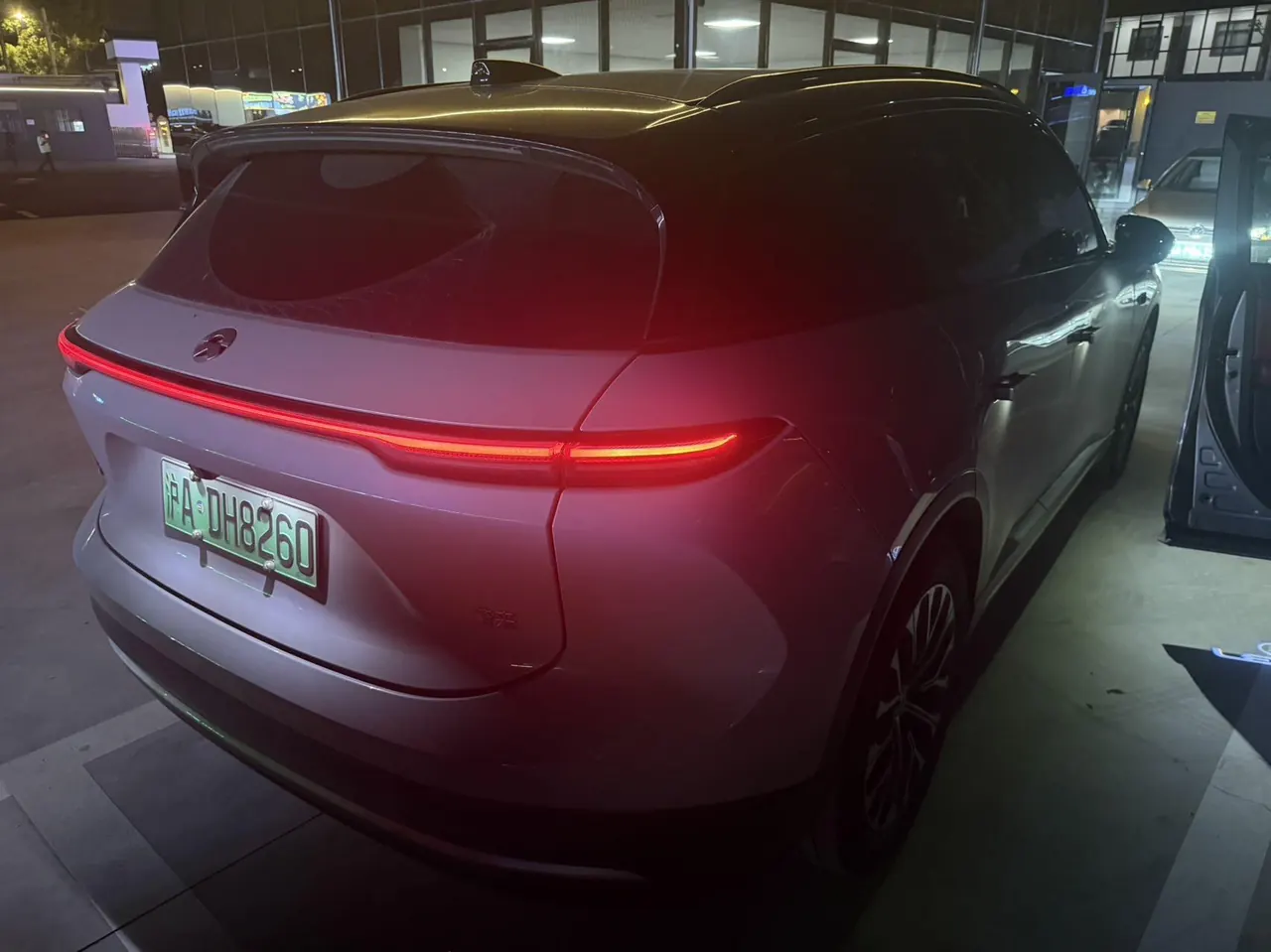 NIO 2024 ES6 75kWh automatic gear 2