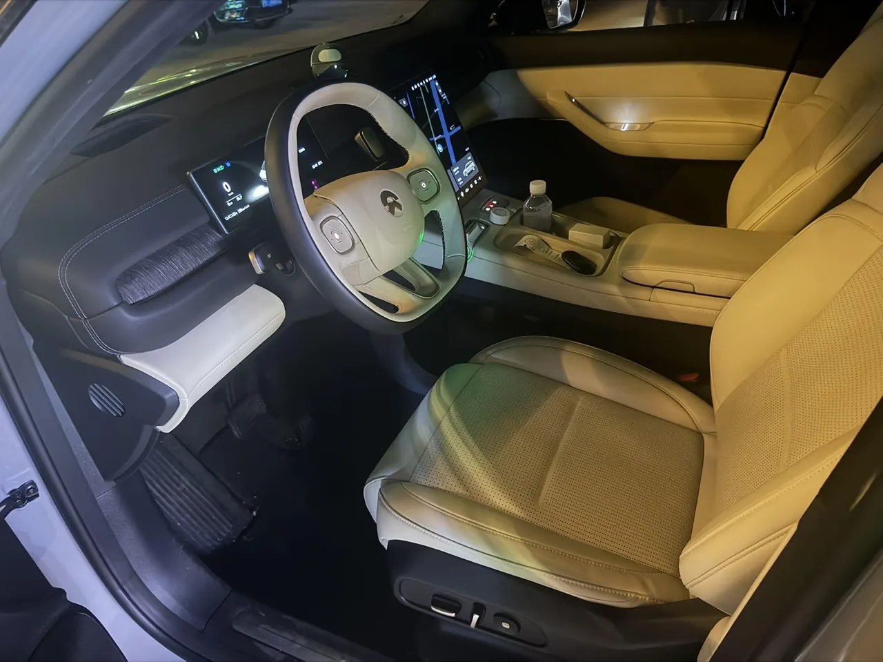 NIO 2024 ES6 75kWh automatic gear 3