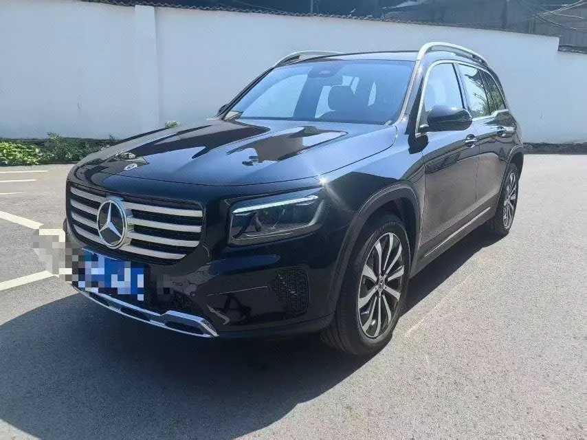 Открыть галерею: Mercedes Benz 2025 GLB 220 48V 2.0T fashion automatic gear