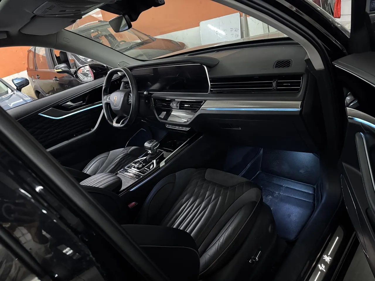 HongQi 2022 HS5 2.0T Zhilian Flag Collar Edition Automatic Gear 5