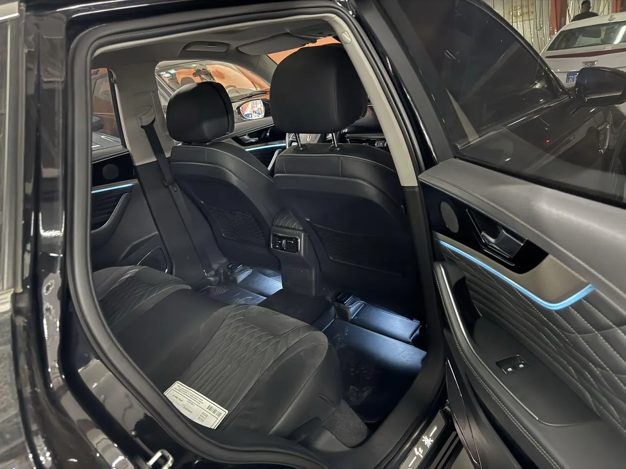 HongQi 2022 HS5 2.0T Zhilian Flag Collar Edition Automatic Gear 6
