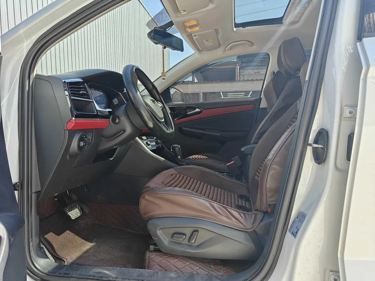 Jetta 2022 Jetta VS5 1.4TSI 280TSI high-gloss glory automatic transmission 4