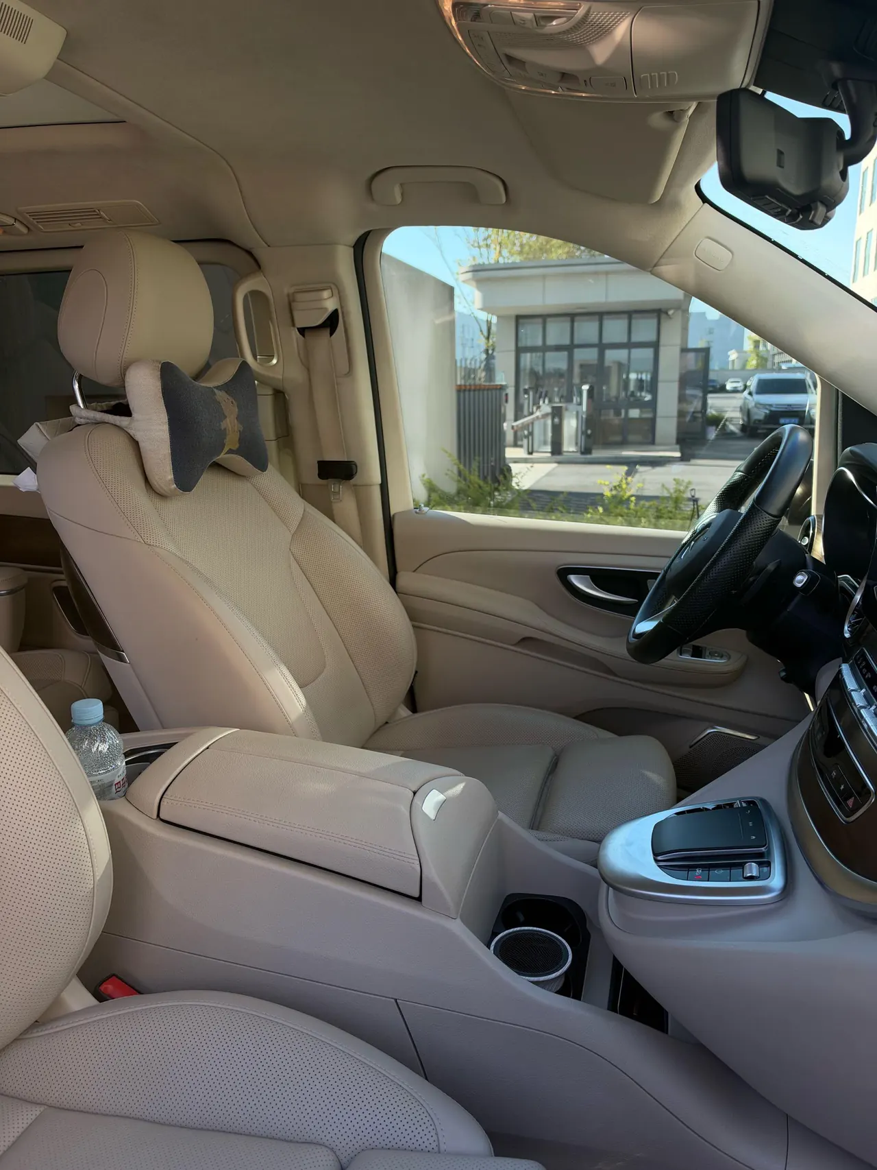 Mercedes Benz V 2022V 260 L 2.0T Deluxe Edition Automatic Gear 3