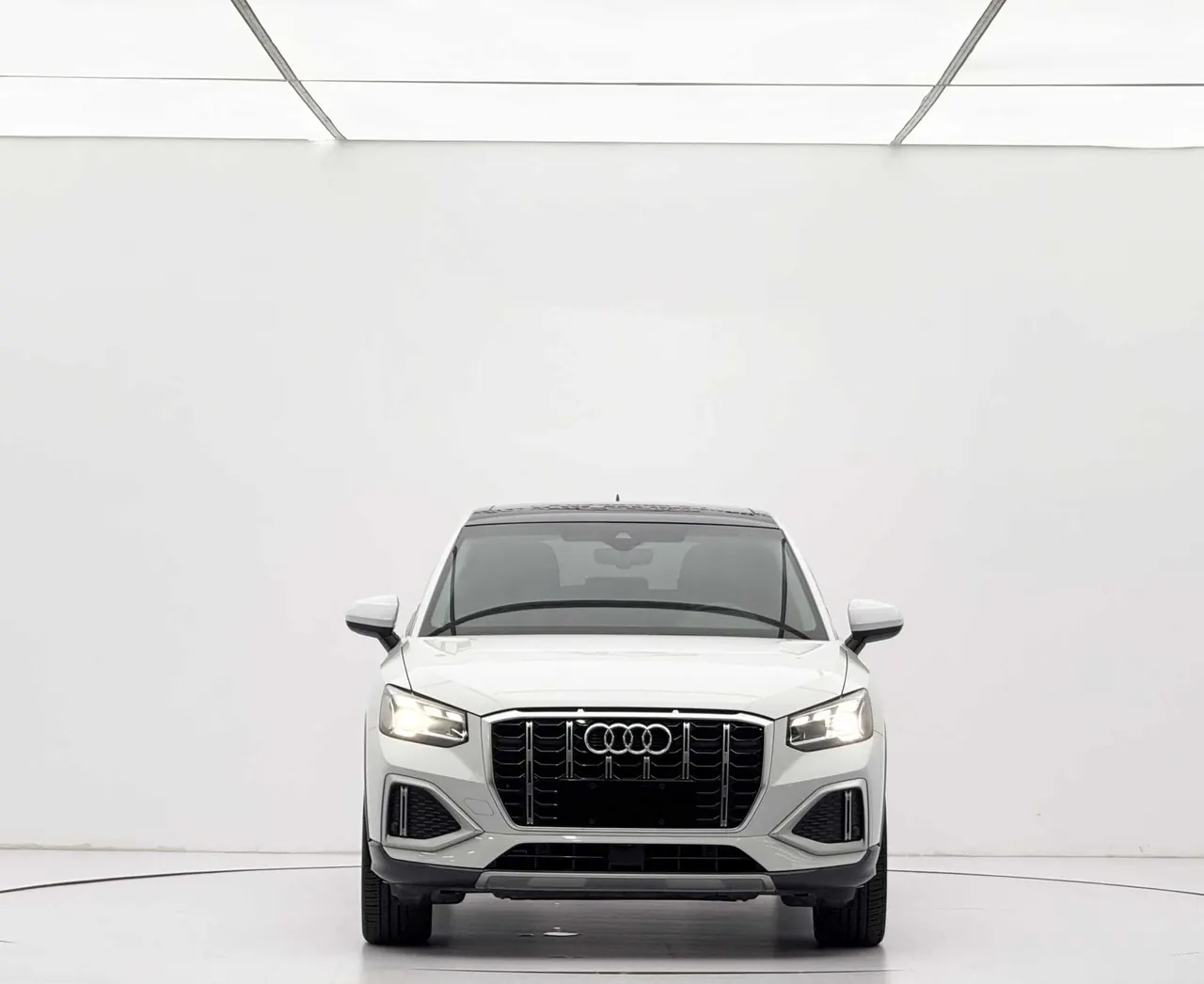 Audi 2022 Q2L 1.4TFSI 35TFSI Fashion Elegant Automatic 6