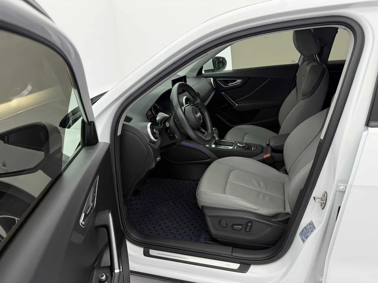 Audi 2022 Q2L 1.4TFSI 35TFSI Fashion Elegant Automatic 9
