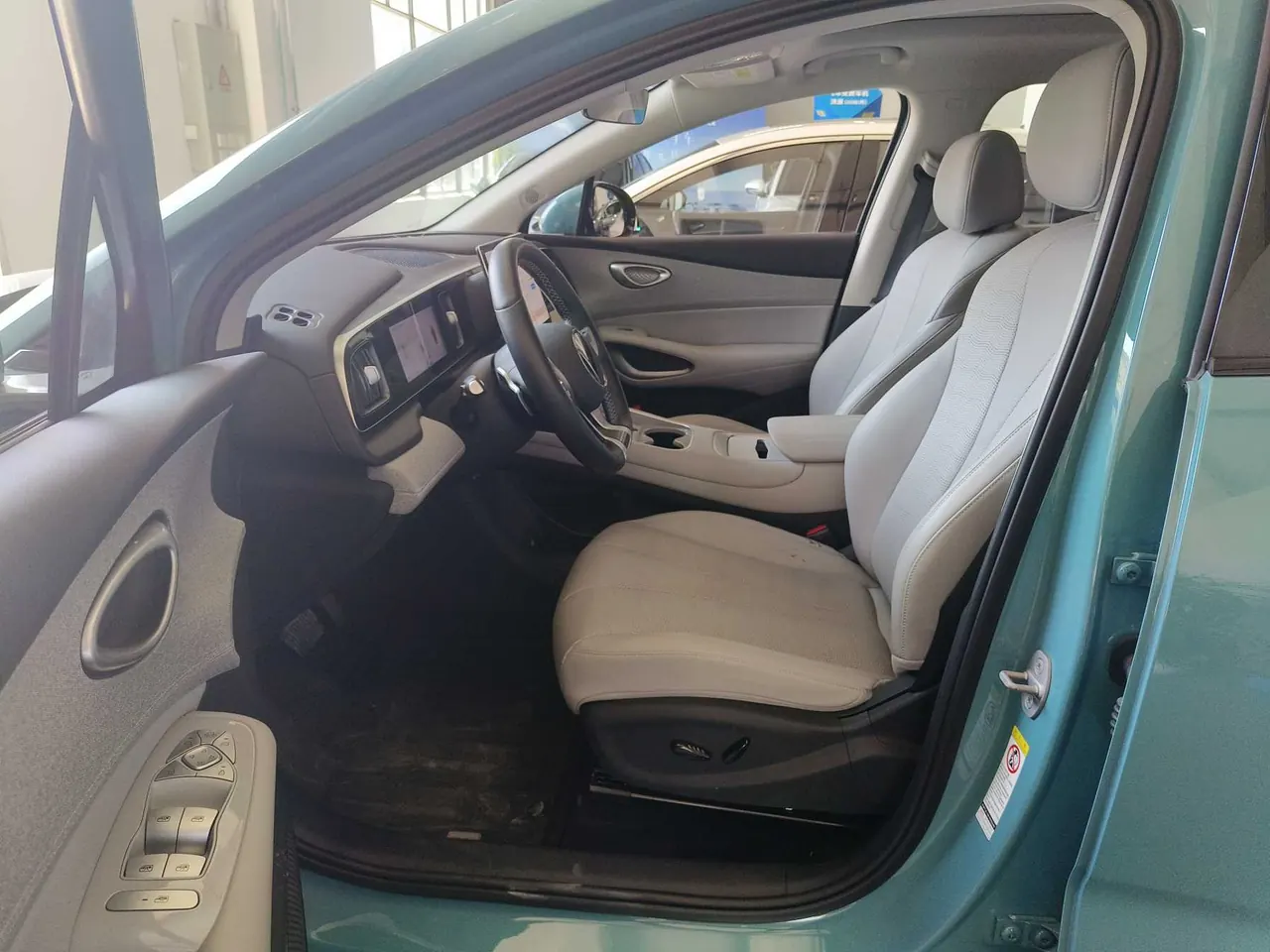 BYD 2025 Sea Lion 05 EV 520KM Zhihang Edition Automatic Gear 4