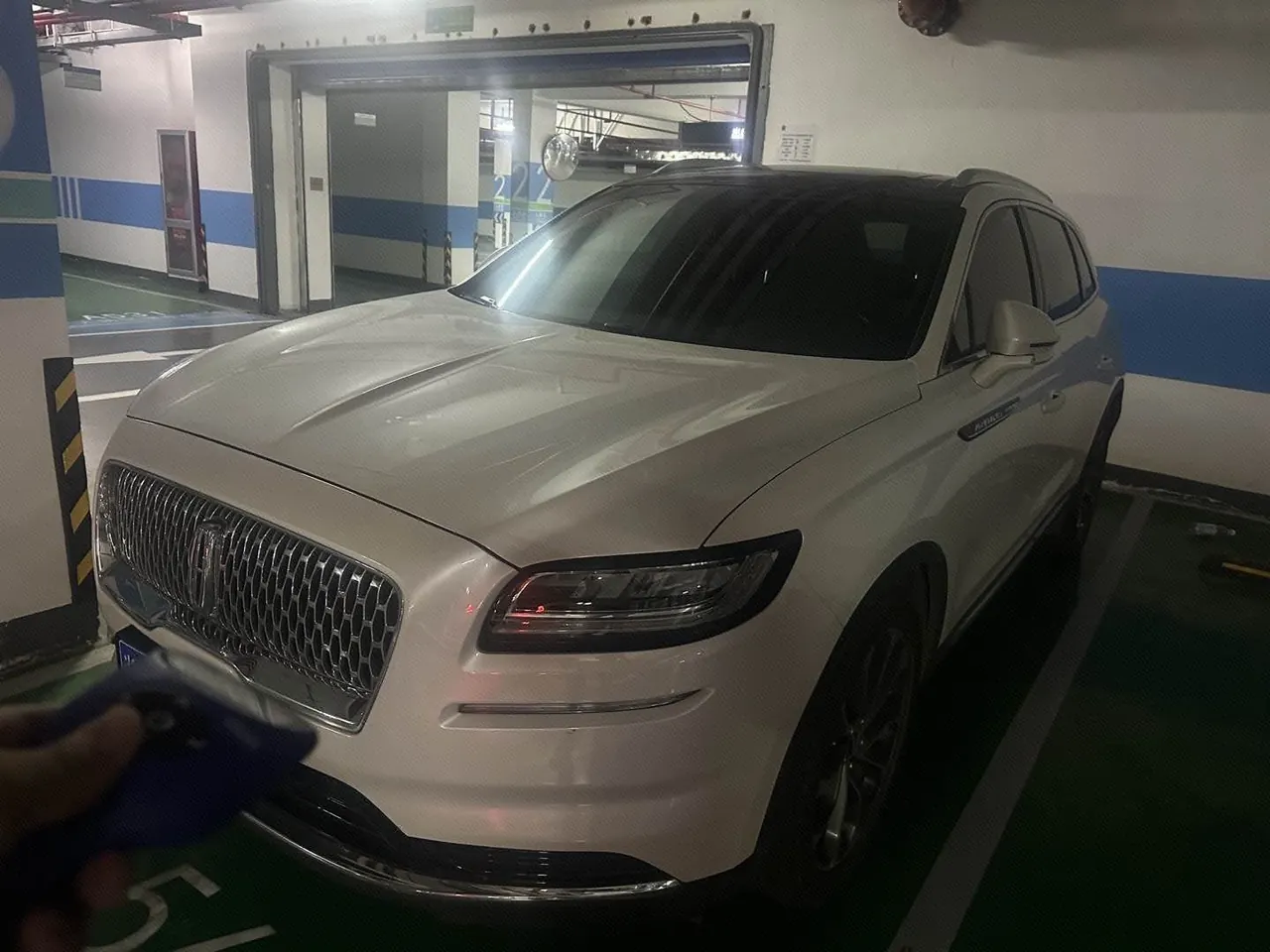 Lincoln 2021 Navigator 2.0T 4-wheel Drive Elegant Edition Automatic Gear - View 1