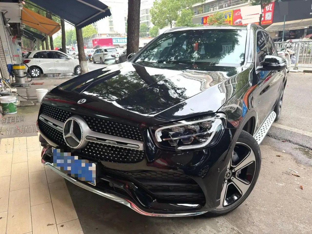 Открыть галерею: Mercedes Benz 2022 GLC 300 L 4MATIC 2.0T Dynamic Zhen Tibetan Edition Automatic Gear