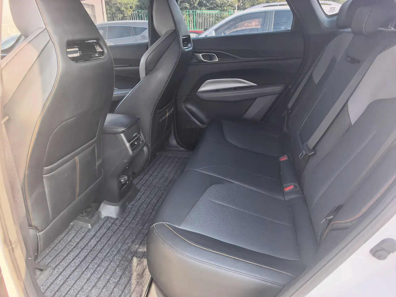 Oshan 2023 Z6 iDD 1.5T Three Clutch 150KM Flagship Automatic Gear 6