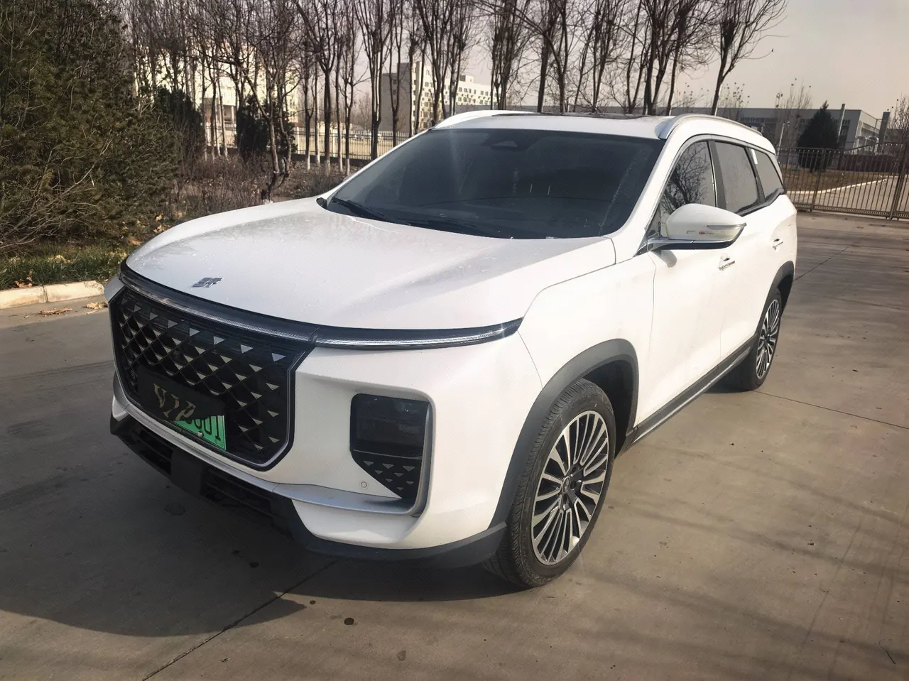 Jetour 2023 ShanHai L9 1.5TD Max7 automatic gear - View 1