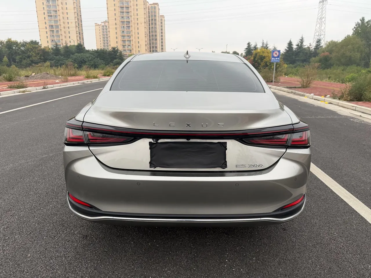 Lexus ES (Imported) 2025 ES200 2.0 Stepless Edition Automatic Gear 13