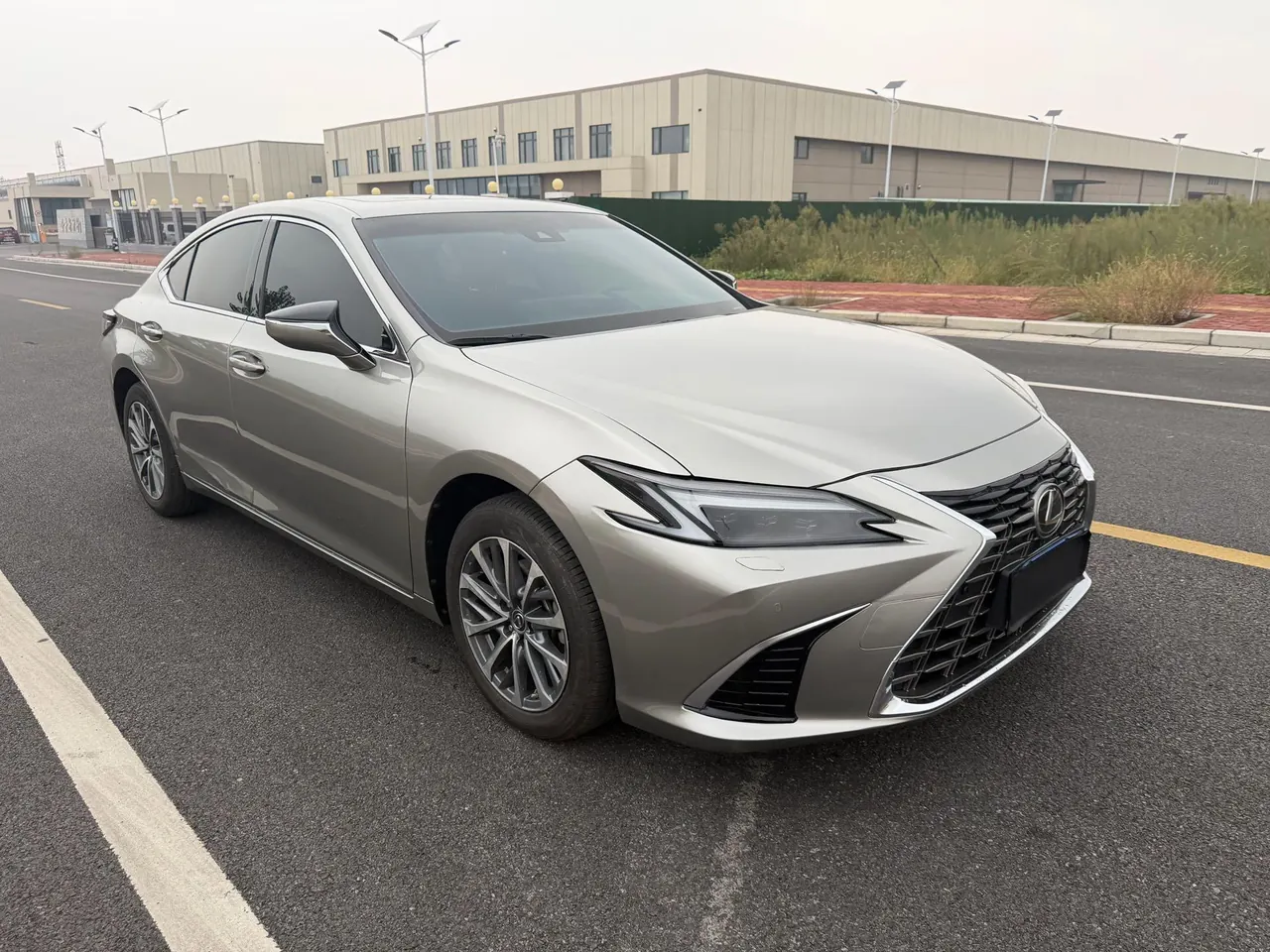 Lexus ES (Imported) 2025 ES200 2.0 Stepless Edition Automatic Gear 3