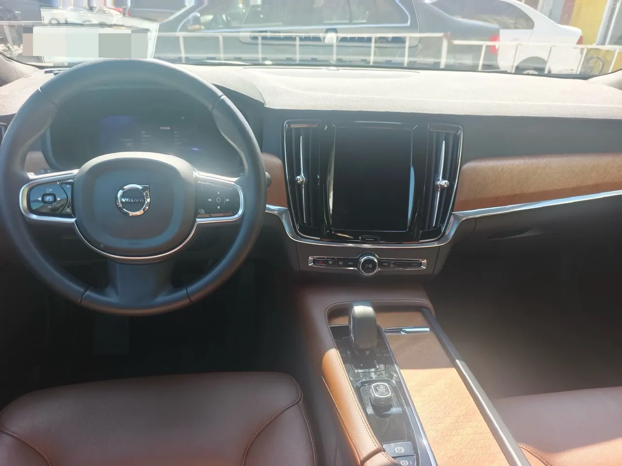 Volvo 2025 S90 48V 2.0T B5 Zhiyi Deluxe Edition Automatic Gear 3