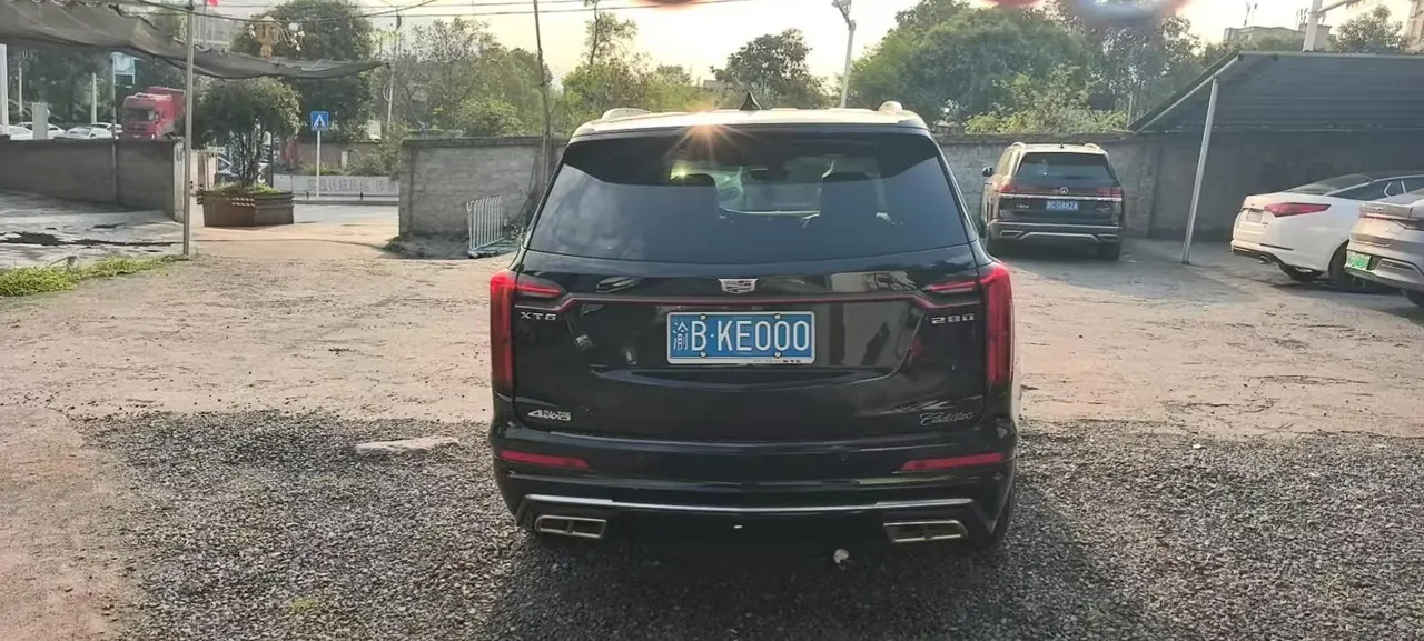 Cadillac 2021 XT6 2.0T 28T 7-seat luxury automatic gear 5