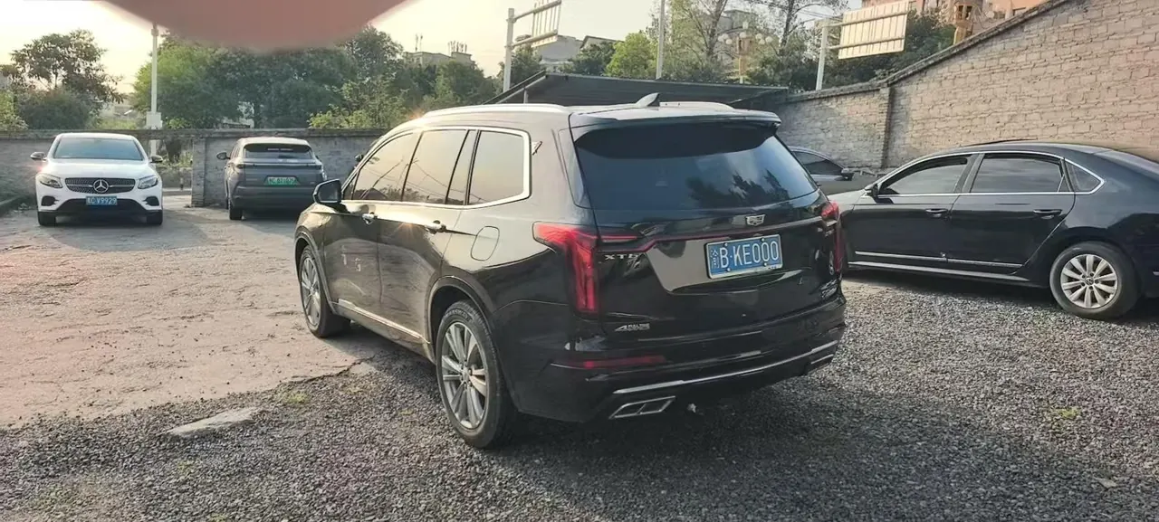 Cadillac 2021 XT6 2.0T 28T 7-seat luxury automatic gear 6