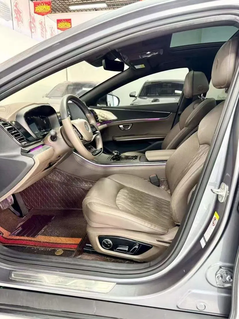 BYD 2020 Han DM 2.0T 4-wheel drive performance version noble automatic gear 3