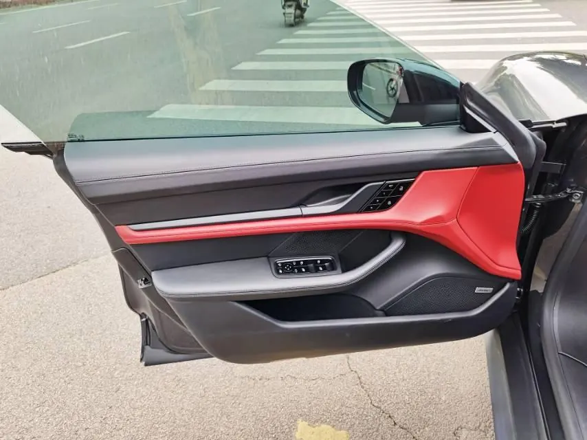 Porsche Taycan (Imported) 2020 Taycan Taycan Automatic 5