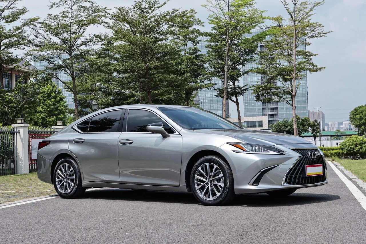 Lexus ES (Imported) 2022 ES200 2.0 Stepless Premium Edition Automatic Gear 3