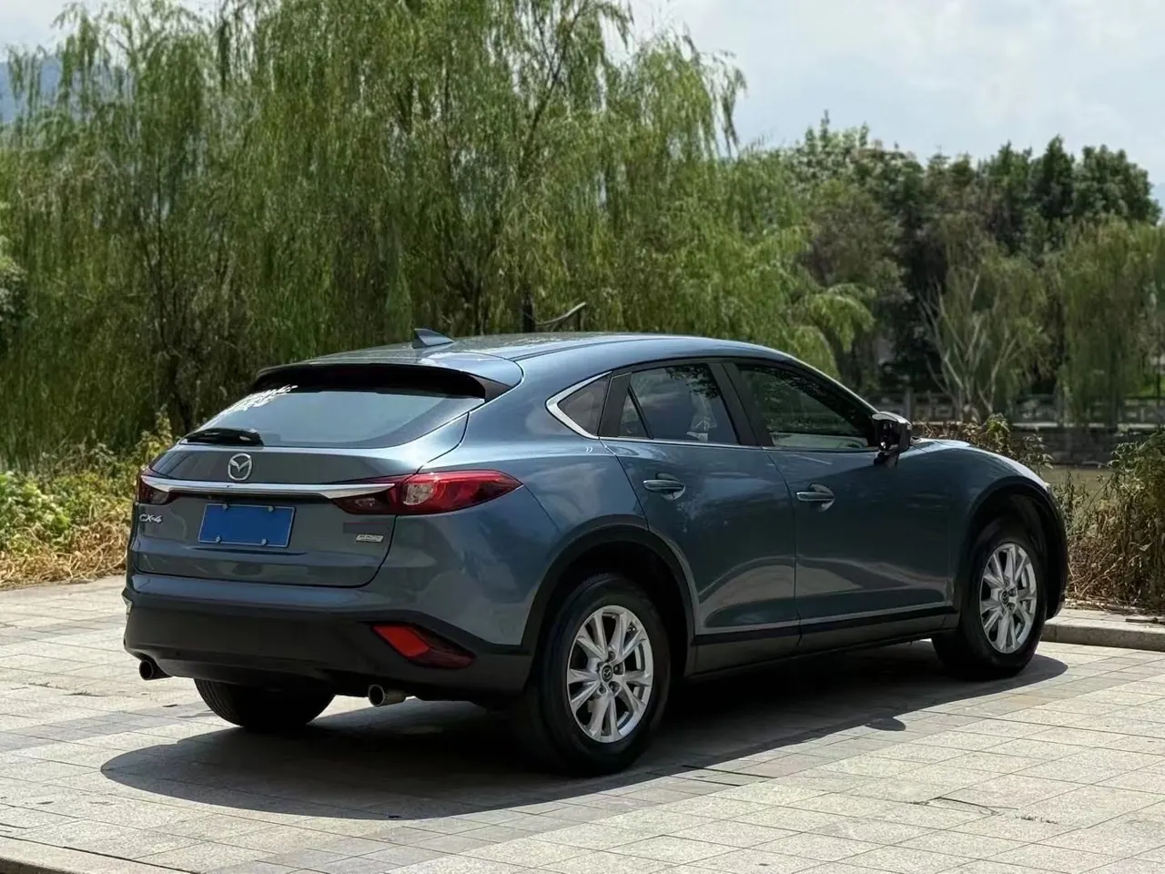 Mazda 2020 CX-4 2.5 four-wheel drive blue sky fearless version of automatic transmission 4