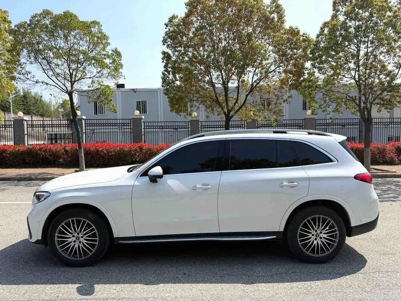 Mercedes Benz 2023 GLC 300 L 4MATIC 48V 2.0T Dynamic 5-seat (Modified) Automatic Gear 10