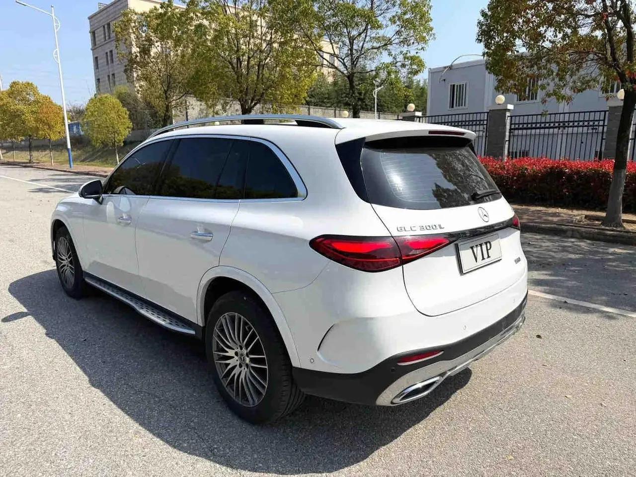 Mercedes Benz 2023 GLC 300 L 4MATIC 48V 2.0T Dynamic 5-seat (Modified) Automatic Gear 12