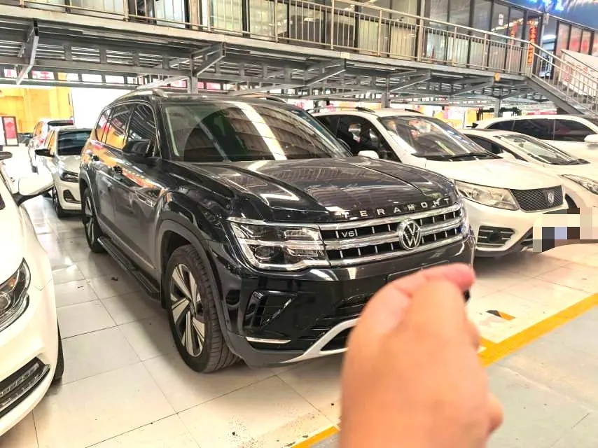 Volkswagen 2023 Touang 2.5T 530 V6 4-wheel Drive Respect Deluxe Automatic Transmission 2