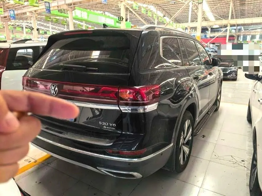 Volkswagen 2023 Touang 2.5T 530 V6 4-wheel Drive Respect Deluxe Automatic Transmission 4