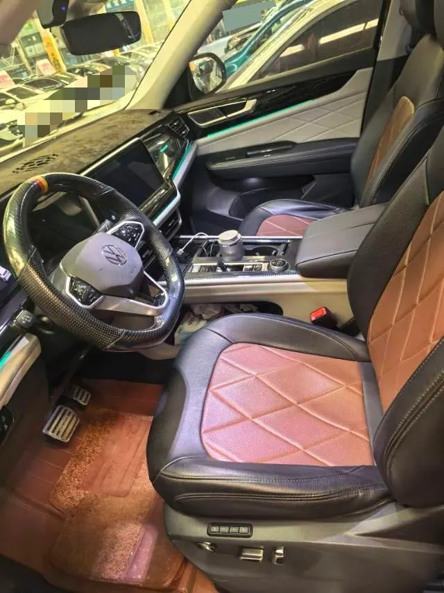 Volkswagen 2023 Touang 2.5T 530 V6 4-wheel Drive Respect Deluxe Automatic Transmission 5