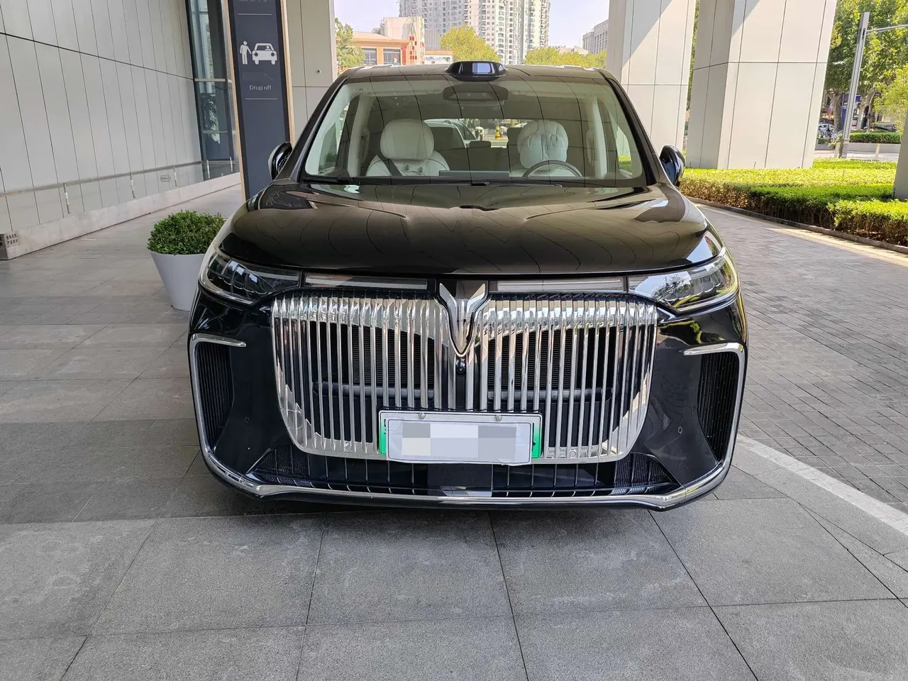 Voyah 2025 dreamers PHEV 1.5T four-wheel drive flagship dry Kun version automatic gear 2