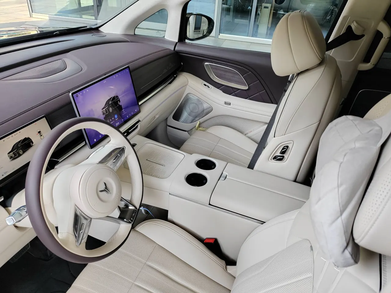 Voyah 2025 dreamers PHEV 1.5T four-wheel drive flagship dry Kun version automatic gear 3