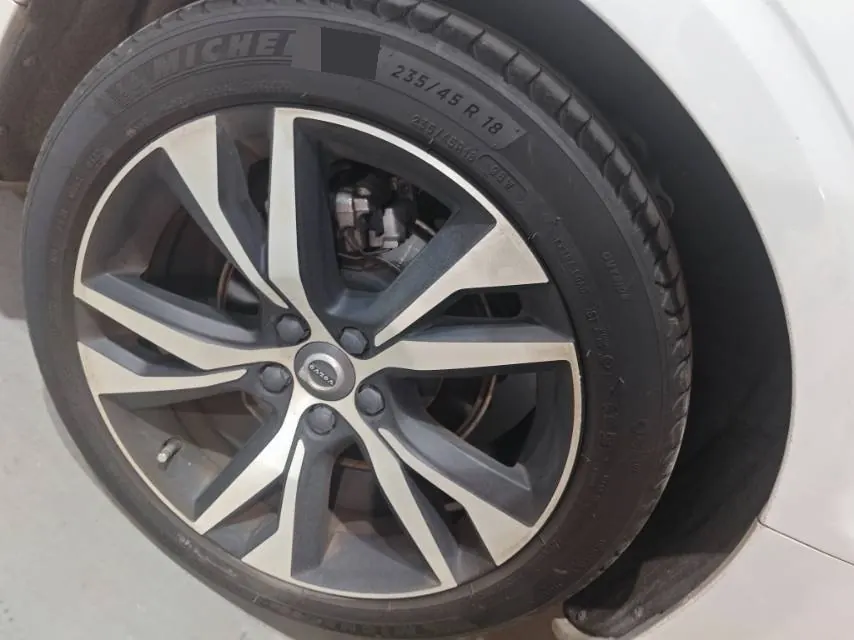 Wolvo 2020 S60 2.0T T4 Zhiyuan Sports Edition Automatic Gear 7