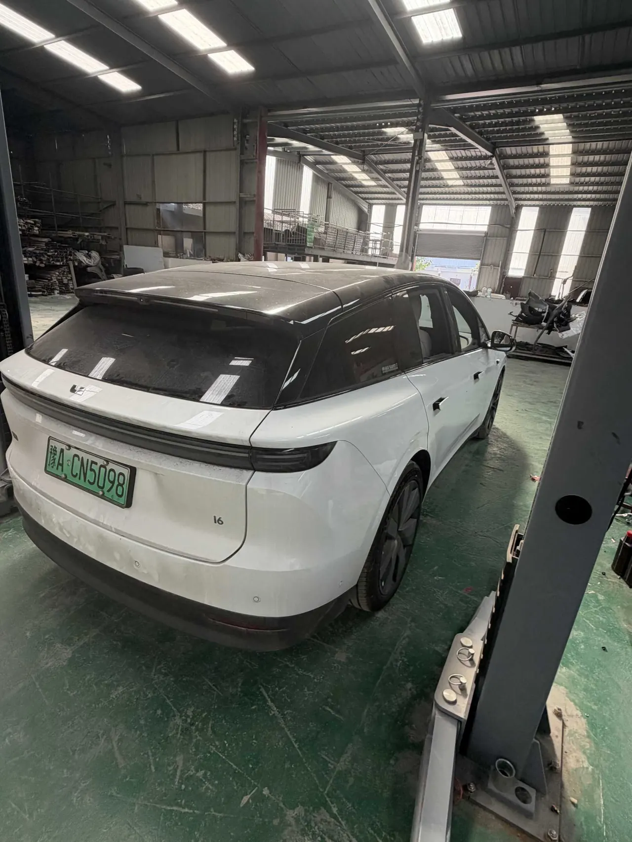 Li 2025 i6 four-wheel drive basic automatic transmission 4