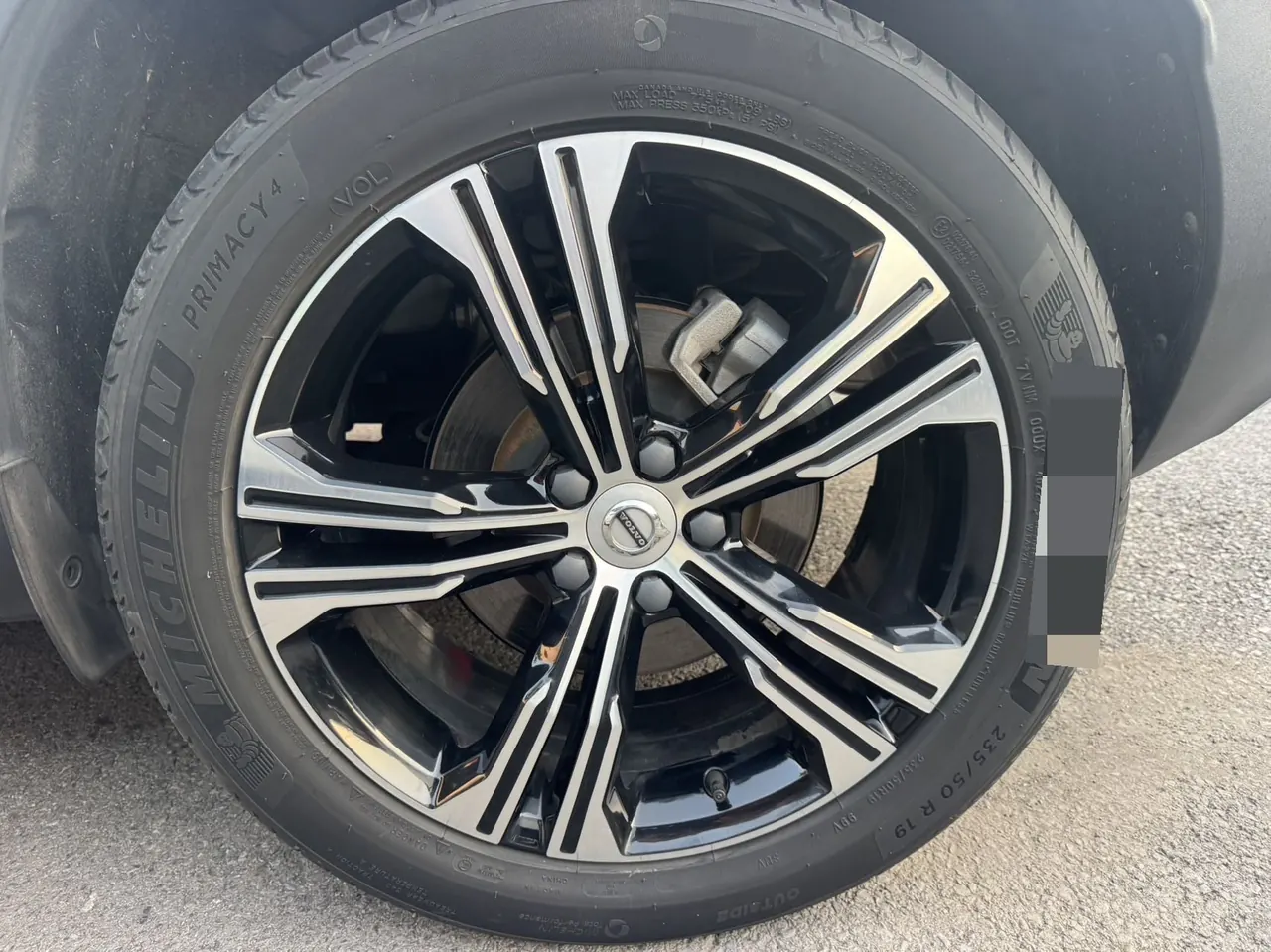 Volvo 2021 XC40 2.0T T4 4-wheel drive Zhiyuan Deluxe Edition Automatic Gear 8