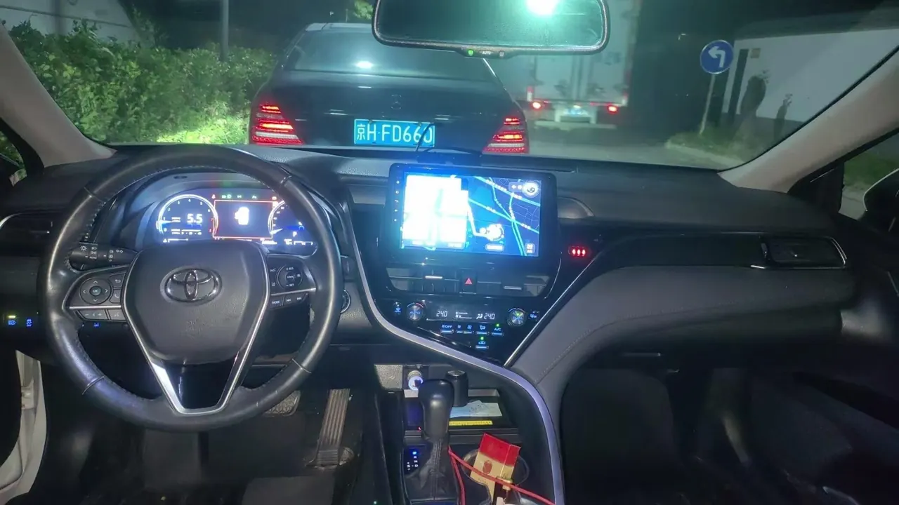 Toyota 2021 Camry 2.5G Deluxe Edition Automatic Gear 8