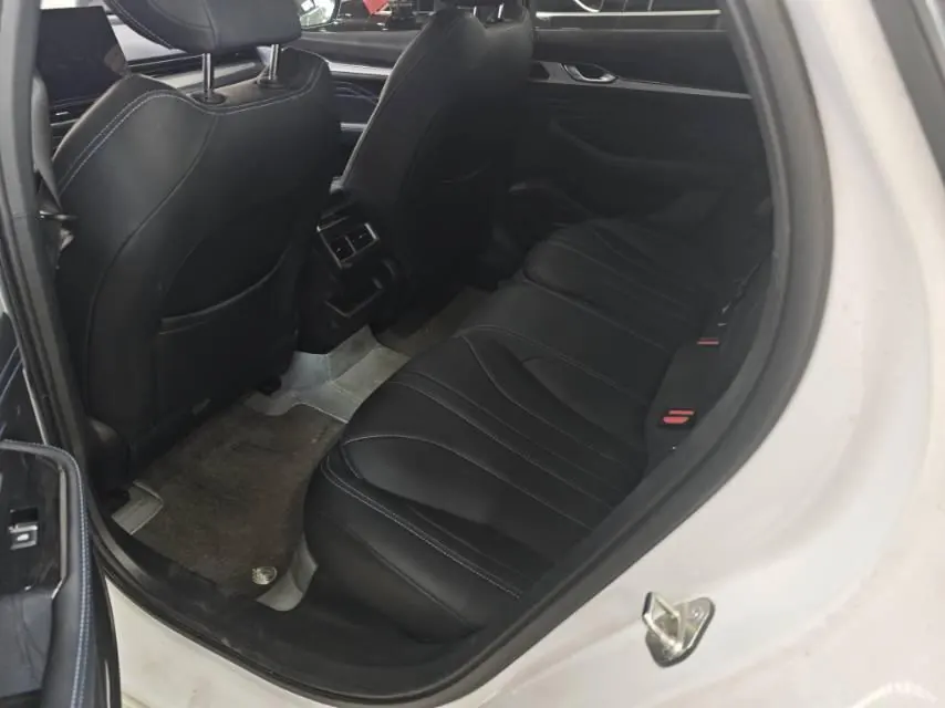 Geely 2025 Star Rui 1.5TD Oriental Obsidian Kunlun Edition Automatic Gear 4