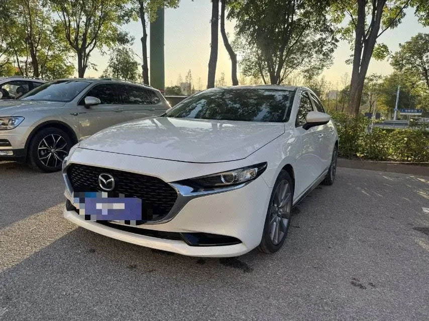 Открыть галерею: Mazda 3 Oncorsela 2020 Mazda 3 Oncorsela-sedan 2.0 quality version automatic transmission