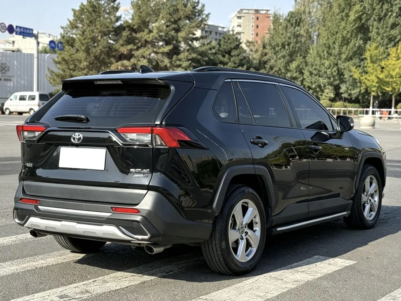 Toyota 2020 RAV4 Rongfeng 2.0 Stepless Four-wheel Drive Fashion Edition Automatic Gear 4