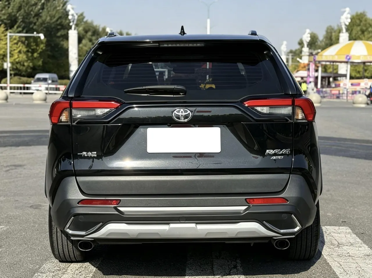 Toyota 2020 RAV4 Rongfeng 2.0 Stepless Four-wheel Drive Fashion Edition Automatic Gear 5