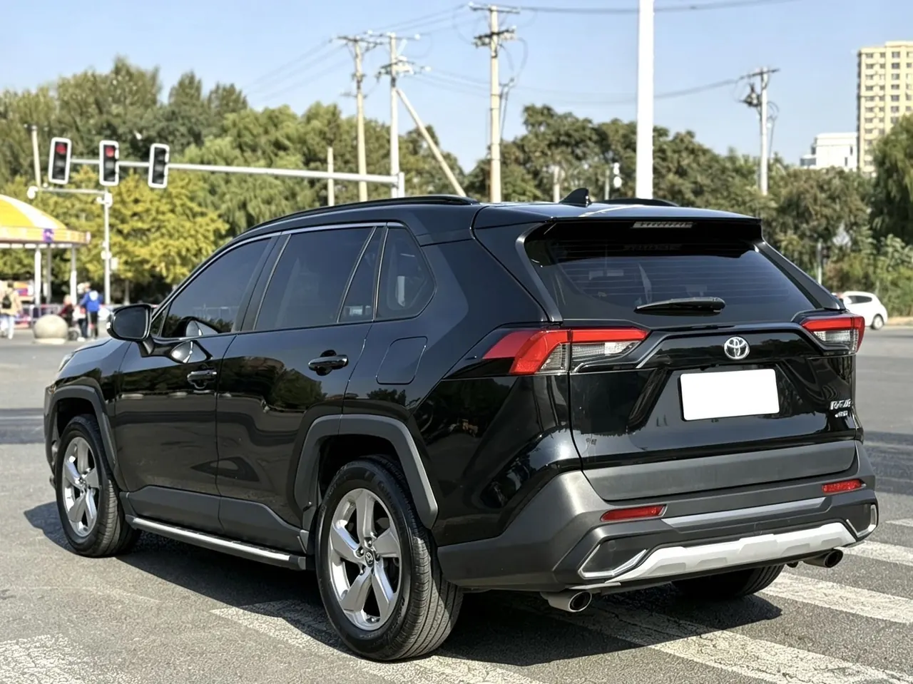 Toyota 2020 RAV4 Rongfeng 2.0 Stepless Four-wheel Drive Fashion Edition Automatic Gear 6