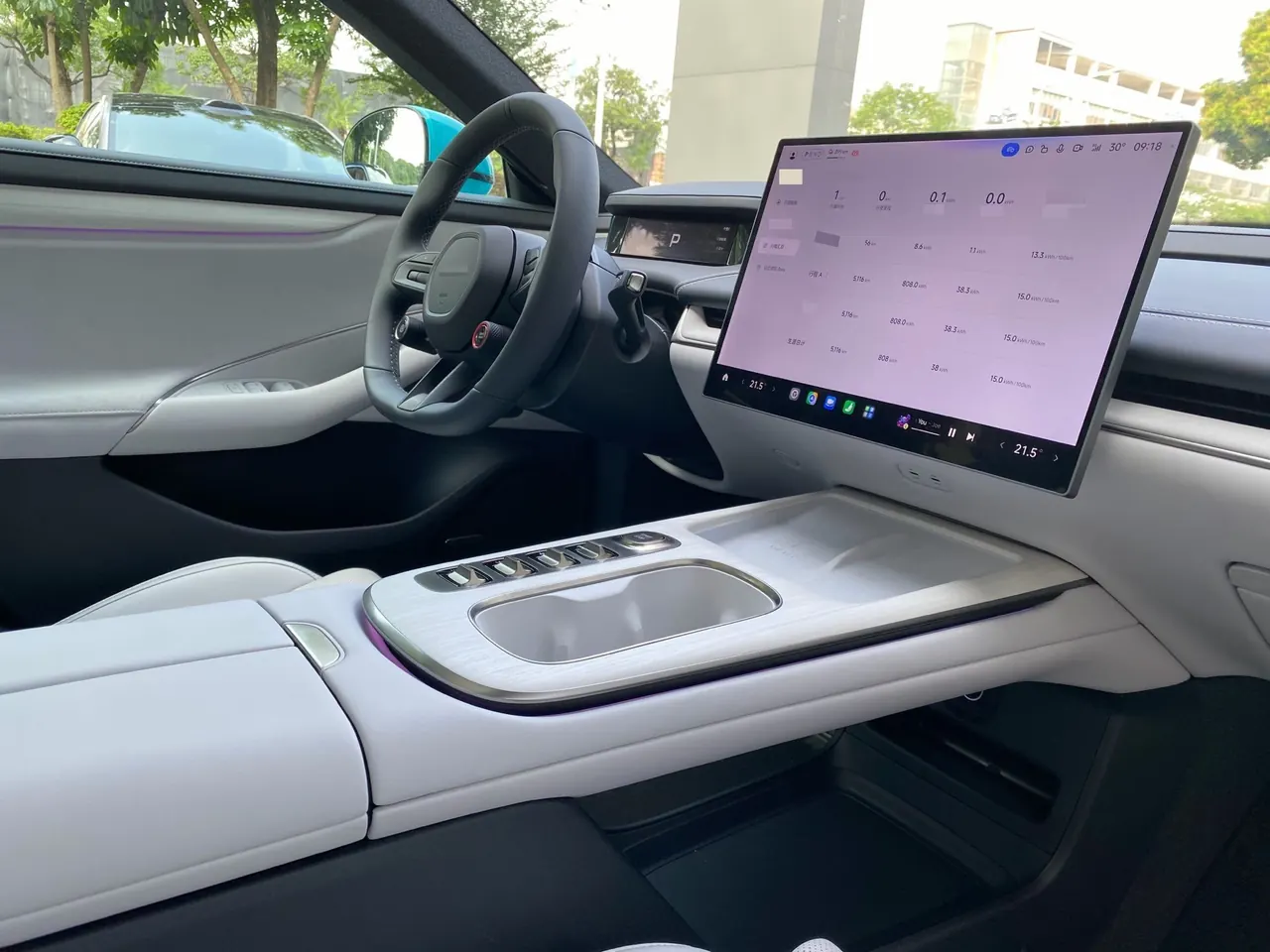 MI 2024 SU 7 830km Rear Drive Ultra Long Endurance High-end Smart Drive Pro Edition Automatic Gear 8