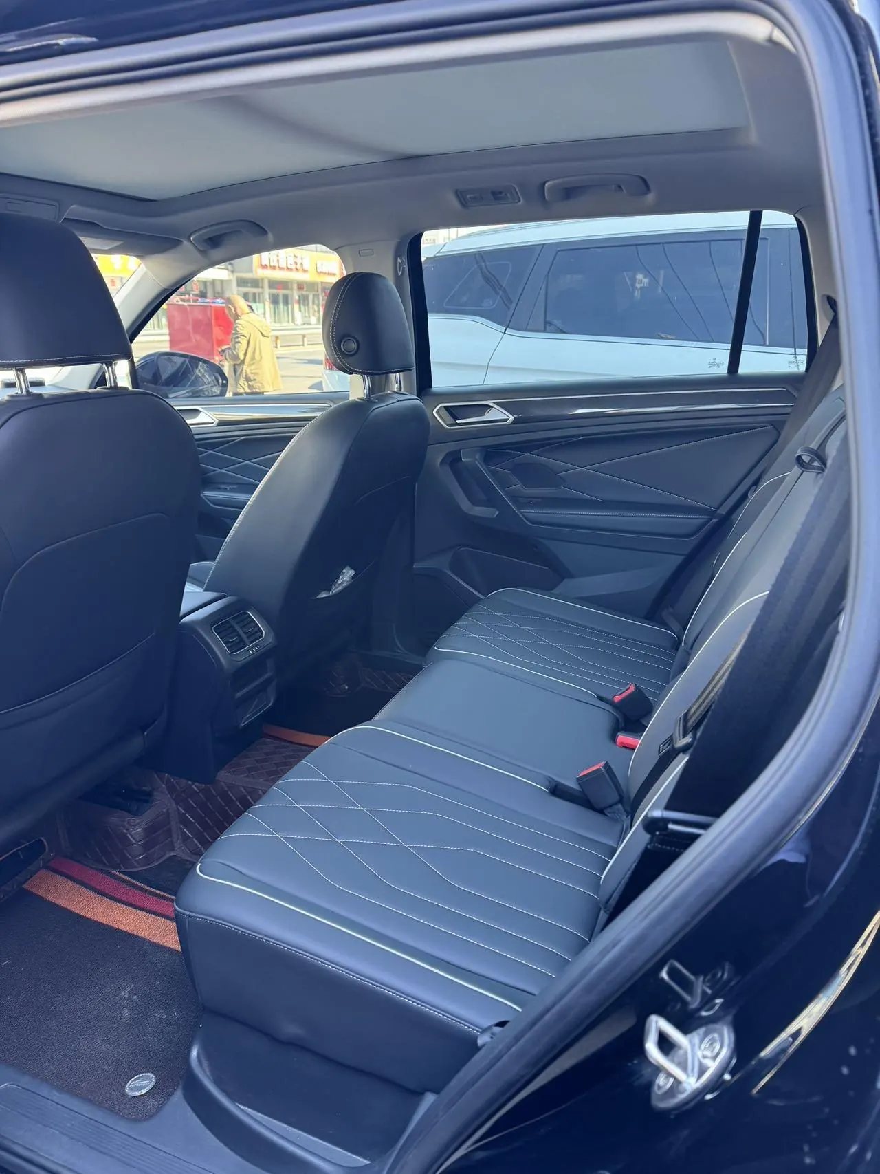 Volkswagen 2024 Tiguan L 1.5TSI 300TSI Two‑Wheel‑Drive Longteng Edition Automatic Transmission 4