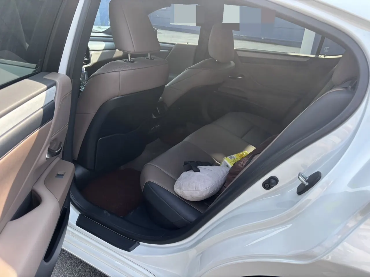 Lexus ES (Imported) 2025 ES300h 2.5 Stepless Premium Edition Automatic Gear 4