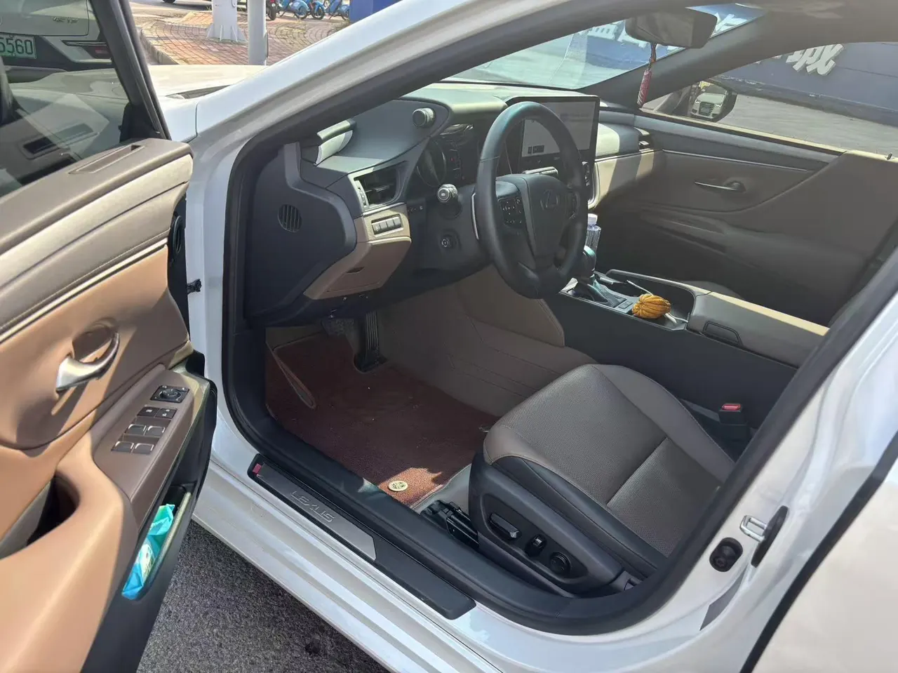 Lexus ES (Imported) 2025 ES300h 2.5 Stepless Premium Edition Automatic Gear 5