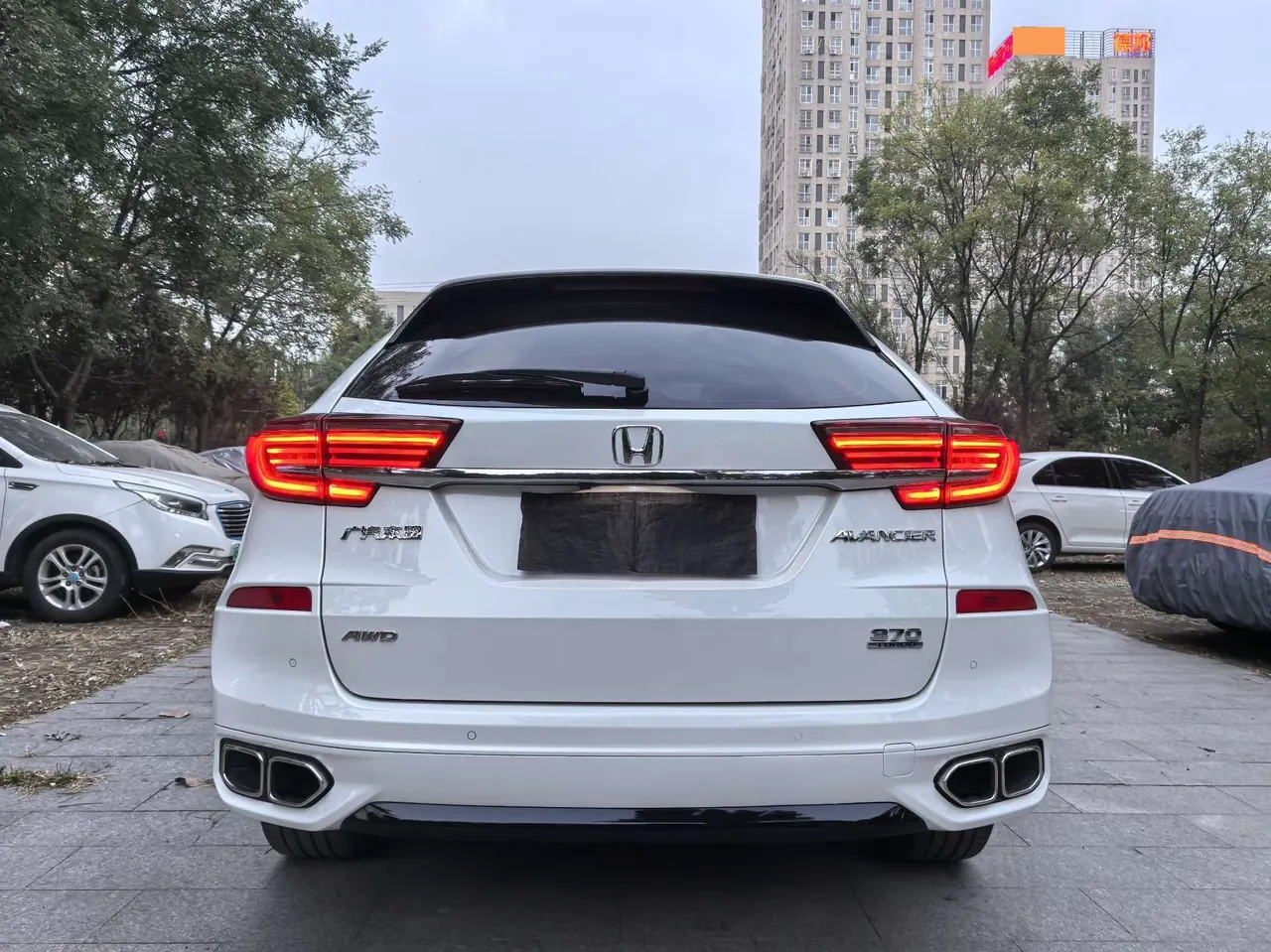 Honda 2020 crown road 2.0T 370TURBO four-wheel drive exclusive edition two-color automatic gear 5