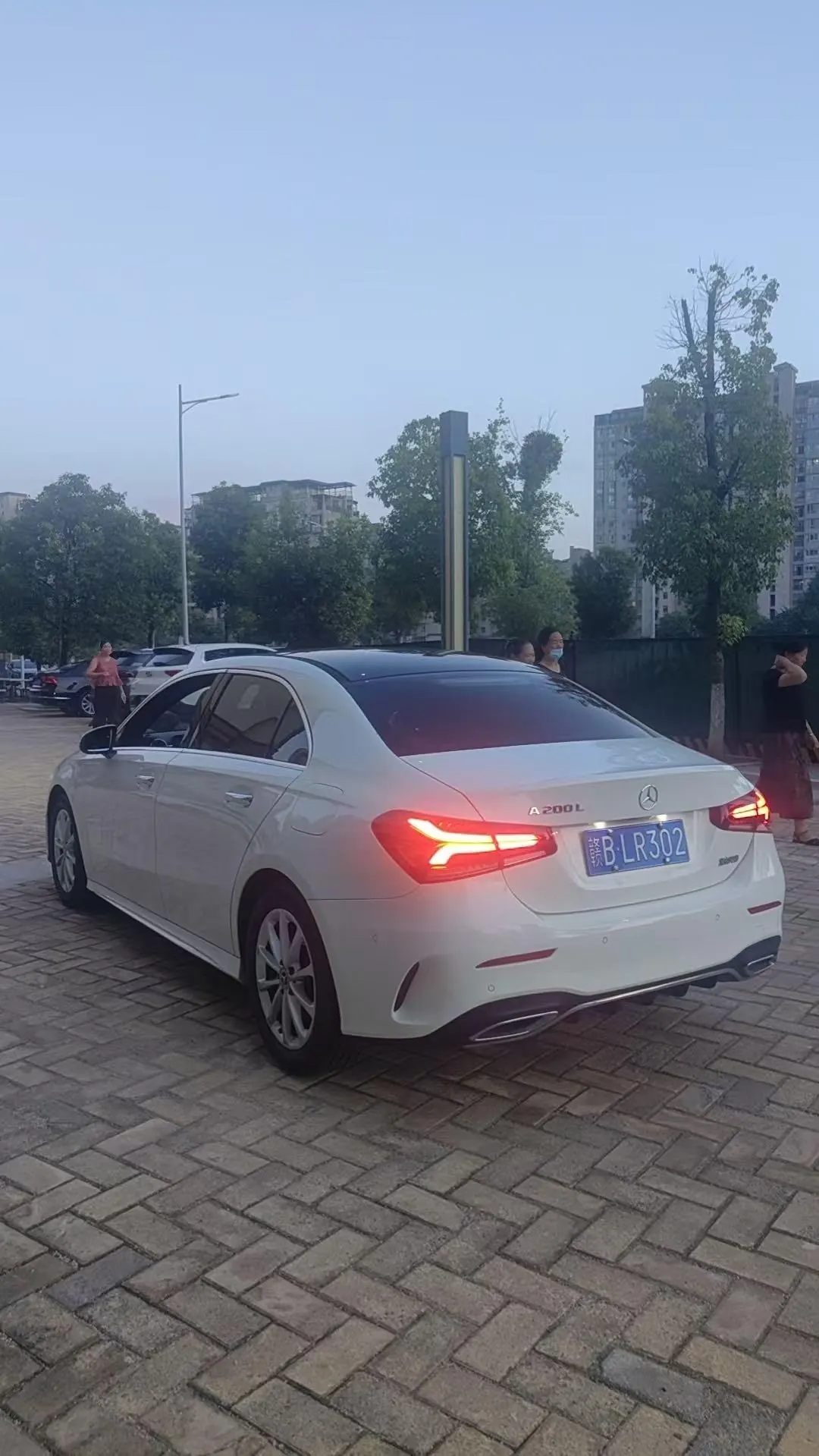 Mercedes Benz Class A 2021 A 200 L 1.3T Dynamic Automatic 7
