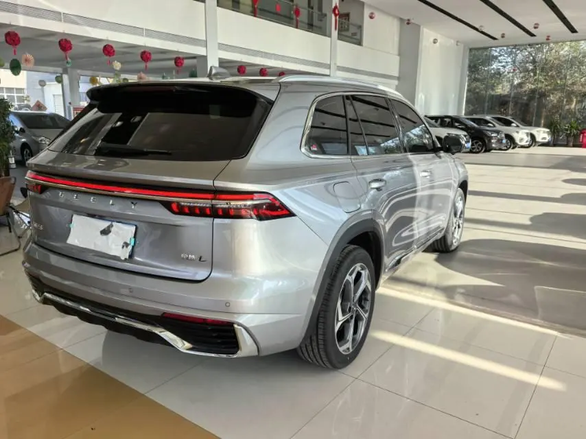 Geely 2024 XingyueL (Monjaro) 2.0TD EVO Two-Drive Long Wind Edition Automatic Gear 3