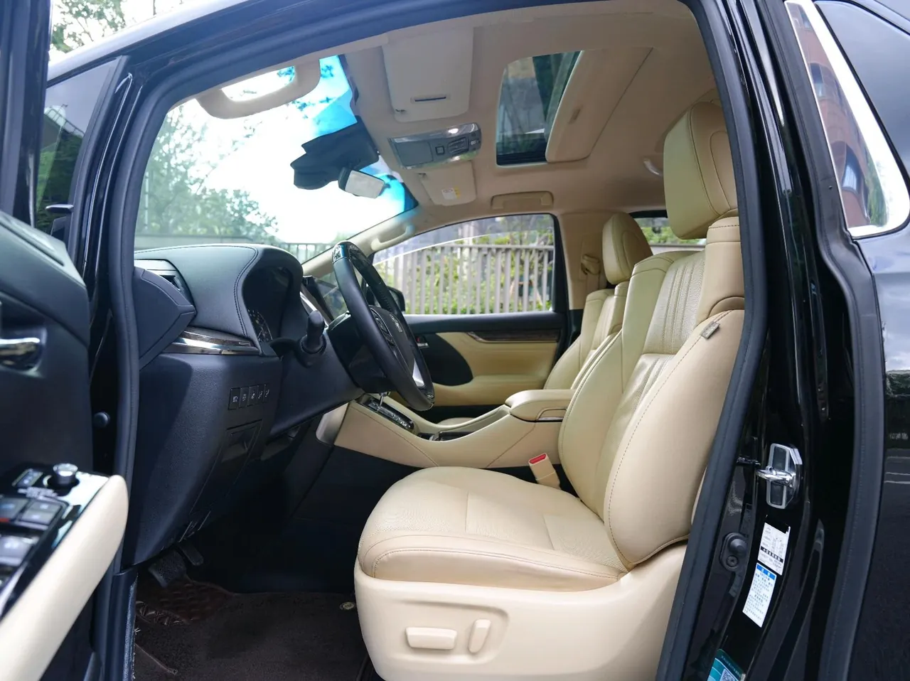 Toyota Wilfa (Imported) 2020 Wilfa 2.5 Stepless HV Distinguished Edition Automatic Gear 9
