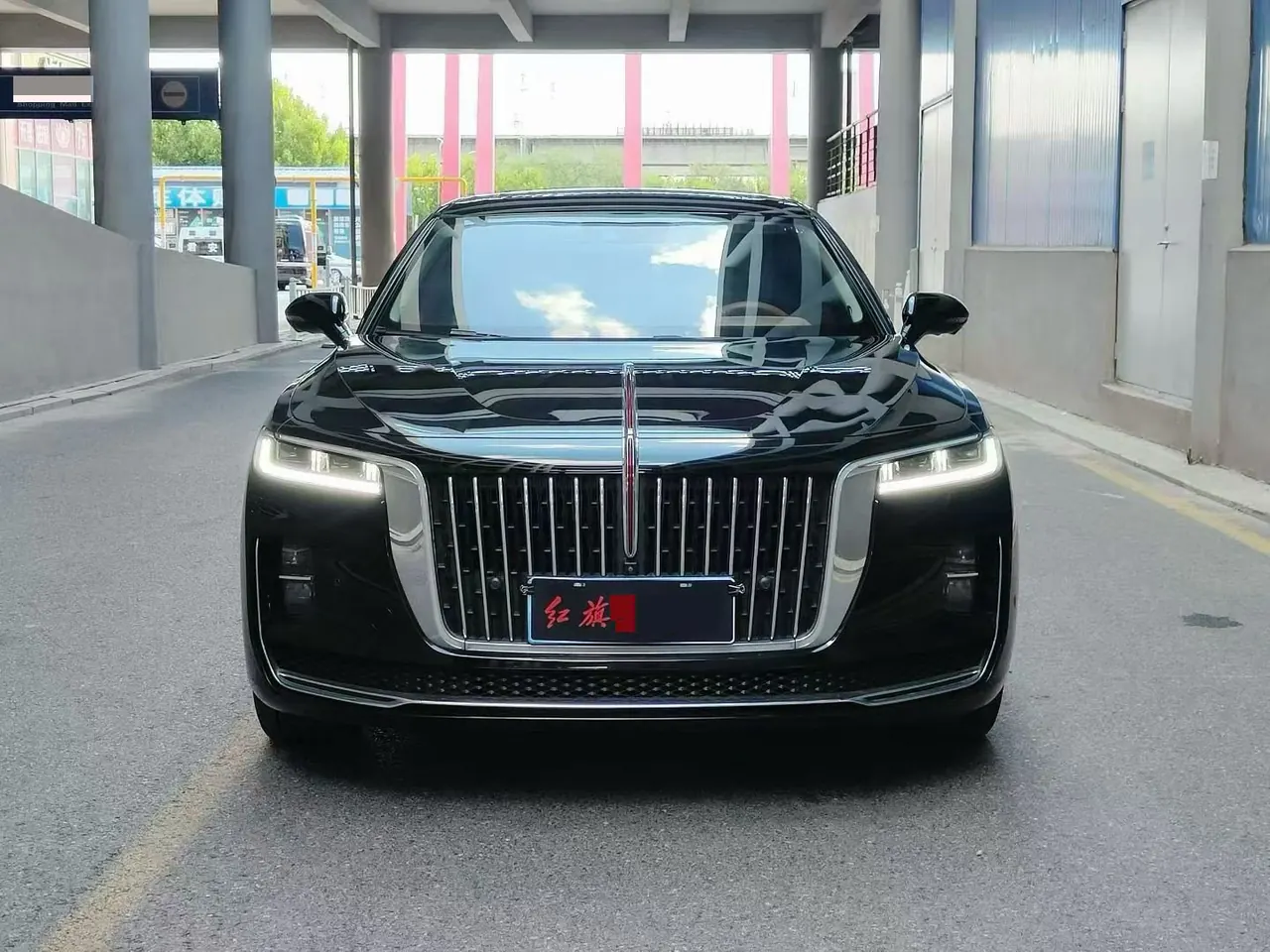 HongQi 2020 H9 48V 2.0T Zhilian Flag Edition Automatic Gear 2