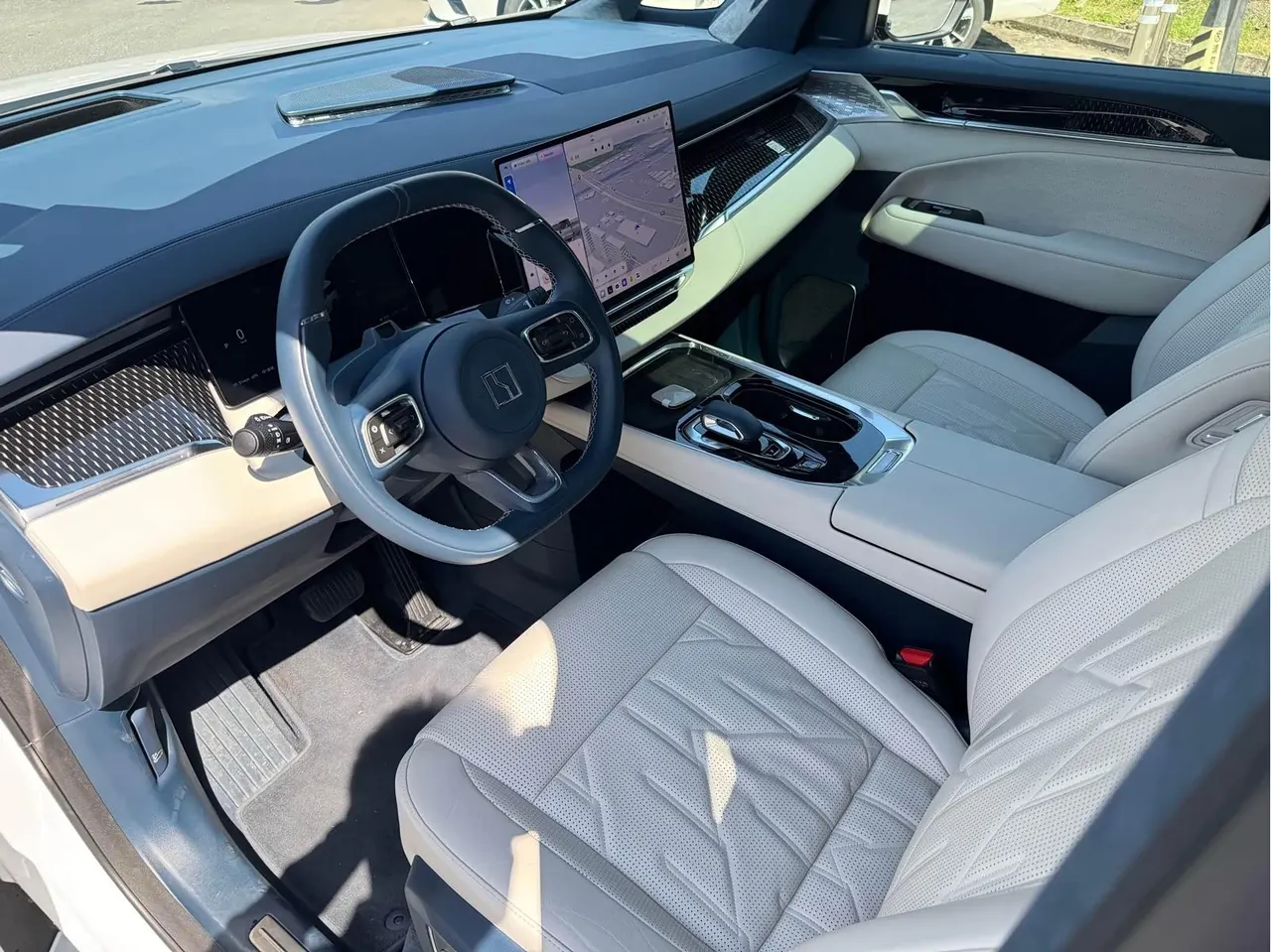 Zeekr 2024 Zeekr 009 seven-seat aisle version four-wheel drive 108kWh automatic gear 4